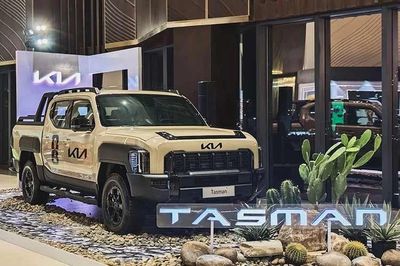 [GALLERY] Cận cảnh Kia Tasman đầu tiên về Việt Nam, 'đấu' Ranger và Hilux