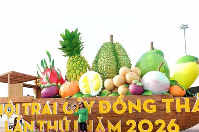Tạo hình trái cây độc đáo ở lễ hội lớn nhất Đồng Tháp