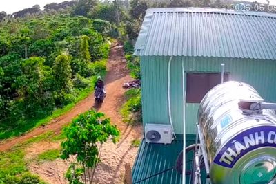 Lắp camera quanh nhà để cảnh giới, bán ma túy