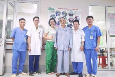 Ngừng tim giữa đường tới viện, cụ ông 71 tuổi được cứu sống kỳ diệu