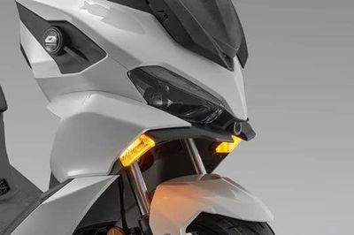 Xe tay ga 150cc, trang bị nhỉnh hơn Honda SH, giá gần 48 triệu đồng