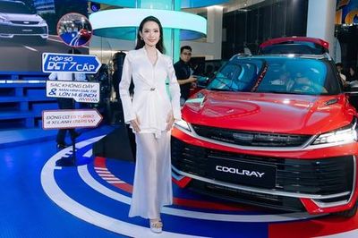 Cận cảnh Geely Coolray giá 599 triệu đồng vừa ra mắt