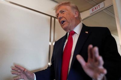 Donald Trump ủng hộ áp dụng giới hạn quỹ lương tại MLB