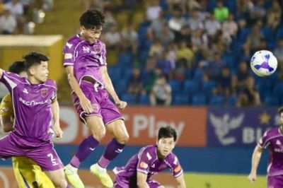 Becamex TPHCM vs HAGL: Nỗ lực cuối cùng trong cuộc chiến trụ hạng V-League