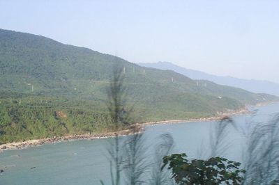 Bóng ân nhân ven đường