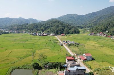 Đầu tư hạ tầng, thúc đẩy phát triển vùng khó khăn