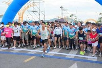 Gần 1.400 vận động viên tham gia giải chạy Chân Mây - Lăng Cô 2026