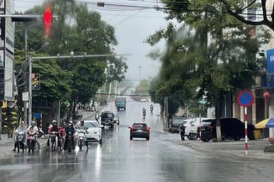 Cảnh báo mưa dông, mưa lớn cục bộ, lốc, sét, mưa đá và gió giật mạnh
