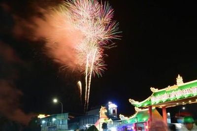 Đông đảo người dân và khách thập phương dự khai mạc Lễ hội Vía Bà Chúa Xứ Núi Sam