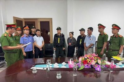 Tp. Huế: Khởi tố nhiều bị can vì 'rút ruột' tiền ngân sách