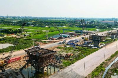 Hình hài cầu Mễ Sở - Trục nối quan trọng của Vành đai 4 dần lộ diện
