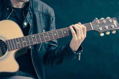Từ 1/7: Nhà hàng, khách sạn, quán cà phê mở nhạc phải trả tiền bản quyền?