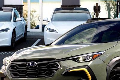 Xe điện Tesla vượt mặt nhiều hãng xe sang về tuổi thọ