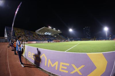 Thắng vẫn xuống hạng V-League, bi kịch của Becamex TP.HCM