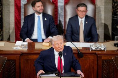 Ông Trump muốn gì từ tân lãnh đạo tình báo?