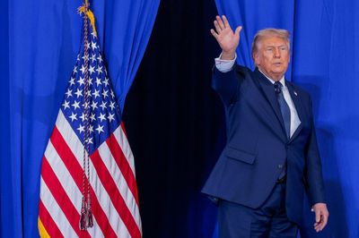 Tổng thống Trump yêu cầu Israel và Iran ngừng bắn ngay lập tức