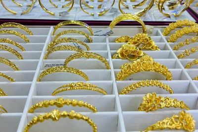 Chiều 8/6, giá vàng trong nước tiếp tục rơi, giảm 5-6 triệu đồng/lượng