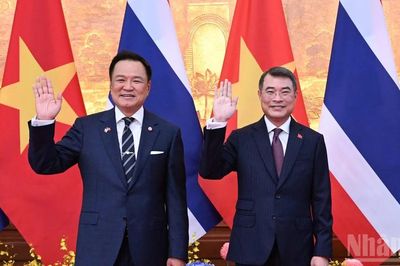[Ảnh] Thủ tướng Lê Minh Hưng hội đàm với Thủ tướng Vương quốc Thái Lan Anutin Charnvirakul