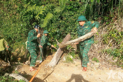 Nghệ An: Khẩn trương khắc phục sạt lở, thông tuyến đường tuần tra biên giới Nậm Giải - Y4