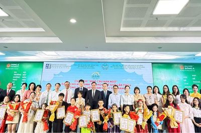15 thí sinh tranh tài tại vòng chung kết toàn quốc Nhịp cầu Hán ngữ