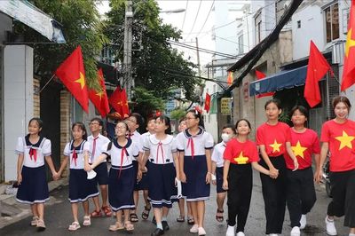 Xây dựng phường, xã xã hội chủ nghĩa trên địa bàn TPHCM