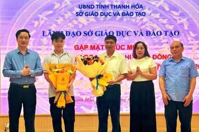 Khen thưởng học sinh đoạt HCĐ Olympic Toán châu Á - Thái Bình Dương