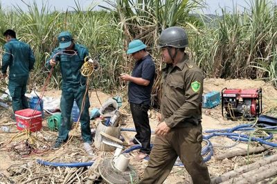 Phát hiện máy móc nghi phục vụ khai thác vàng tại khu đất của cán bộ công an xã