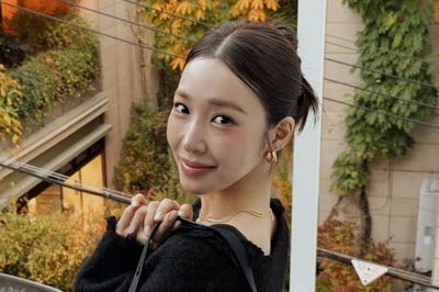 Điều khiến Tiffany Young (SNSD) chạnh lòng sau 13 năm gắn bó công ty cũ
