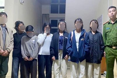 Lời khai giật mình của 6 nữ sinh bỏ nhà đi làm 'việc nhẹ lương cao'