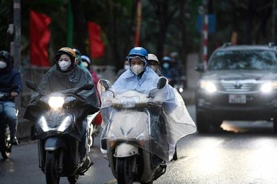 Không khí lạnh tràn về, Hà Nội chuyển mát từ đêm 8/6