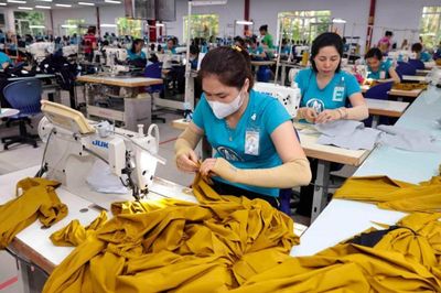 Chạy đua tăng trưởng 2 con số, ngành dệt may mong được tiếp sức