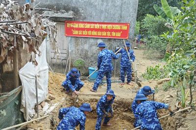 Đà Nẵng: Ấm áp tình quân dân nơi Tam Mỹ