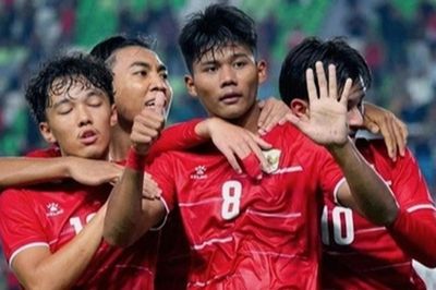 U19 Indonesia thắng nghẹt thở U19 Việt Nam 2-1 để chiếm ngôi đầu bảng A
