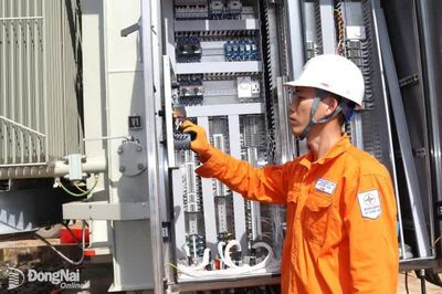 Hóa đơn tiền điện tăng vọt trong mùa hè