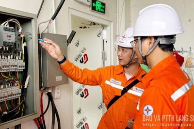 Tiết kiệm điện mùa nóng