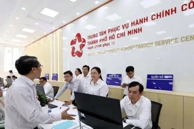 TP Hồ Chí Minh 'bật đèn xanh' cơ chế làm việc tại nhà: 30% công chức có thể làm việc từ xa từ 2028