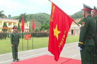 1.250 chiến sỹ mới tuyên thệ dưới Quân kỳ Quyết thắng