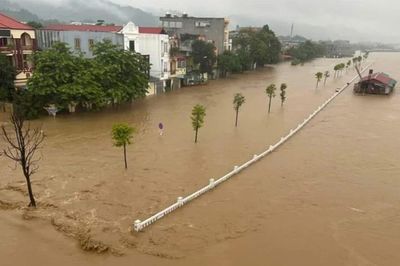 Lũ trên các sông, suối Bắc bộ có thể dâng 2 - 4 m, Lào Cai cảnh báo cao nguy cơ lũ quét và sạt lở đất