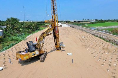 Đề xuất hai phương thức đầu tư nâng cấp quy mô cao tốc Mỹ An - Cao Lãnh