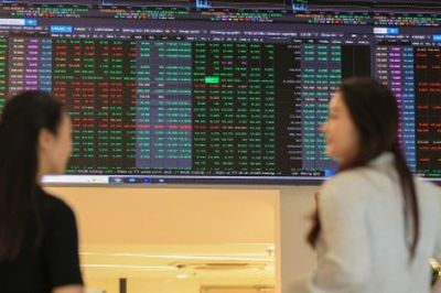 Chứng khoán ngày 8/6: Nhóm cổ phiếu trụ gây sức ép, VN-Index đánh mất mốc 1.800 điểm