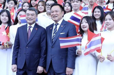Thủ tướng Lê Minh Hưng đón chính thức Thủ tướng Thái Lan Anutin Charnvirakul