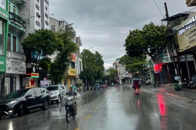Thời tiết các khu vực trong tỉnh ngày 9/6 đêm và sáng có mưa rào, mưa to và dông