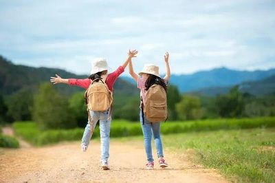 Cho con đi du lịch hè mấy ngày là hợp lý? Nhiều phụ huynh đang hiểu sai điều này