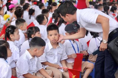 Bạn có đồng ý tăng 2 ngày nghỉ dịp 2/9 để cha mẹ đưa con đi khai giảng?