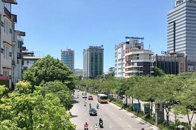 Hà Nội nắng nóng, chiều tối mưa to cục bộ