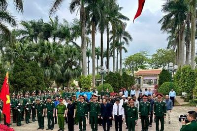 Hà Nội thống nhất chủ trương xây dựng công trình tri ân cấp quốc gia
