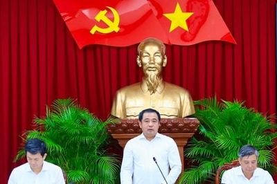 Thông qua dự thảo báo cáo kết quả giám sát của Bộ Chính trị, Ban Bí thư với Ban Thường vụ Thành ủy Cần Thơ