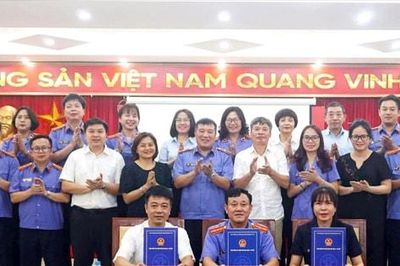 Viện Kiểm sát nhân dân và Bảo hiểm xã hội phối hợp bảo vệ quyền lợi người lao động