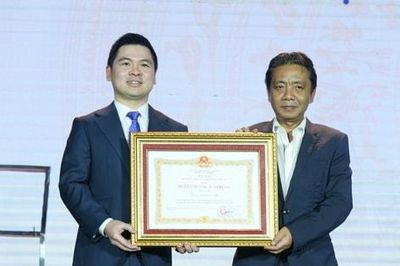 CLB Hà Nội nhận Huân chương Lao động hạng Nhì, vững bước vì niềm tự hào Thủ đô