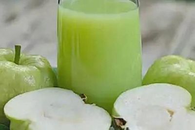 8 tác dụng khi uống nước ép ổi mỗi sáng vào mùa hè